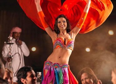 belly dance Show Dubai safari