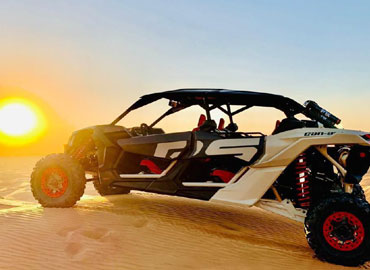 Dubai desert Can-Am buggy